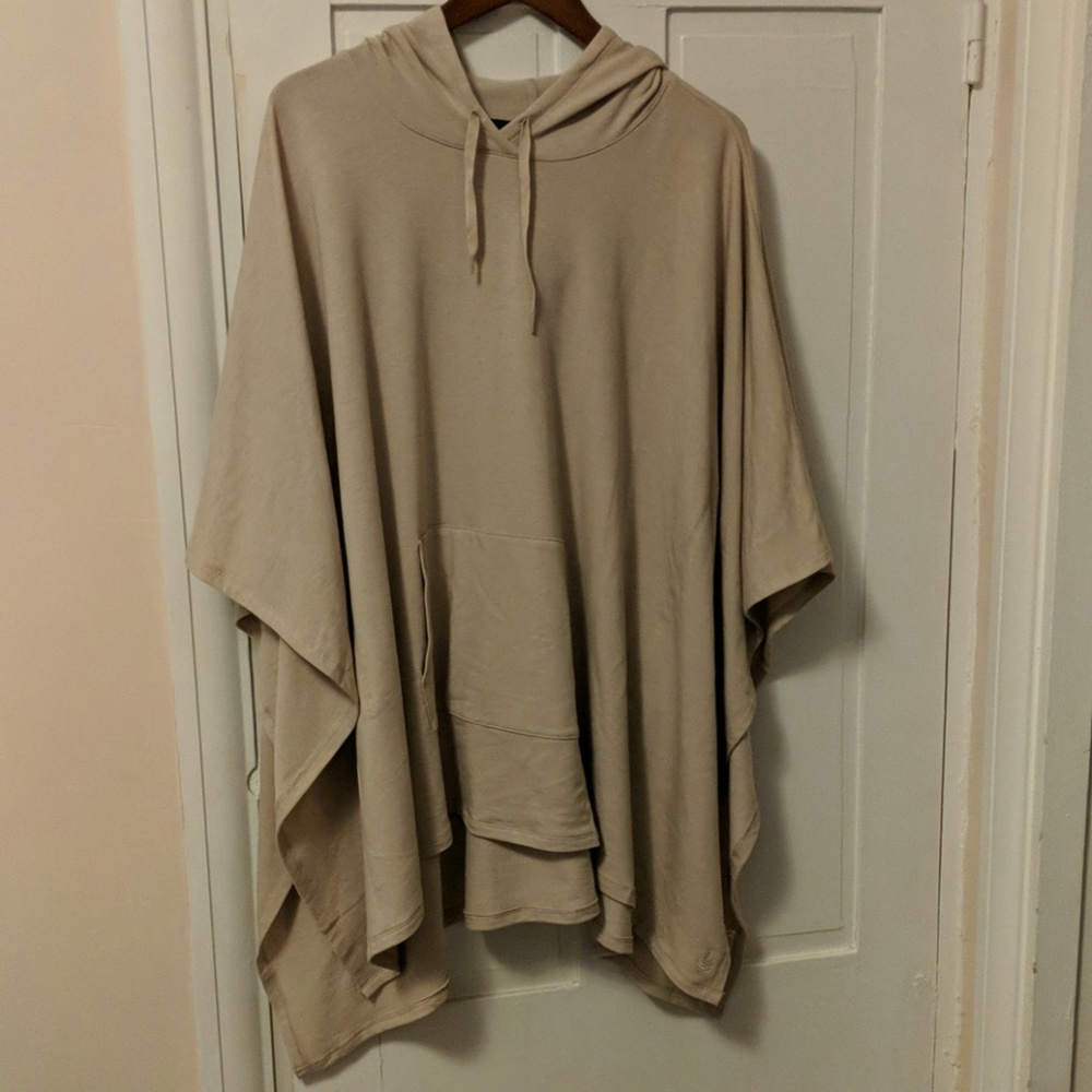 Cuddl Duds Hooded Poncho L/XL